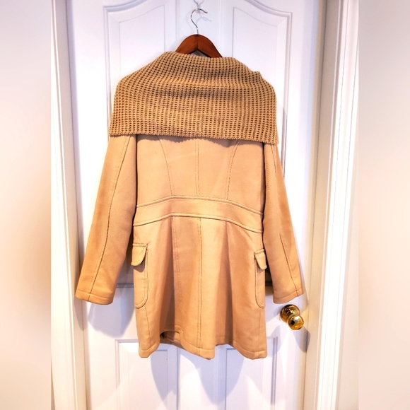 Coat - Picture 2 of 2